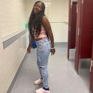 Meet your Posher, Danasia